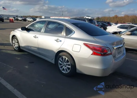 2013 Nissan Altima 2.5 S z USA, uszkodzony, nr VIN 1N4AL3AP8DN476956